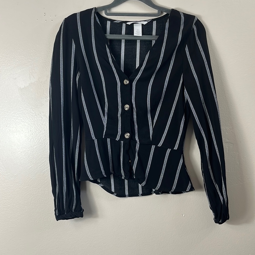 H&M Women's Black & Grey Stripped Long Sleeve Button-up Top Size 2